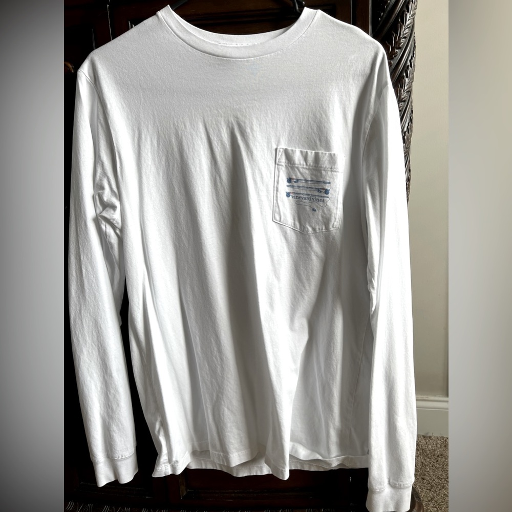 Vineyard long sleeved shirt.
